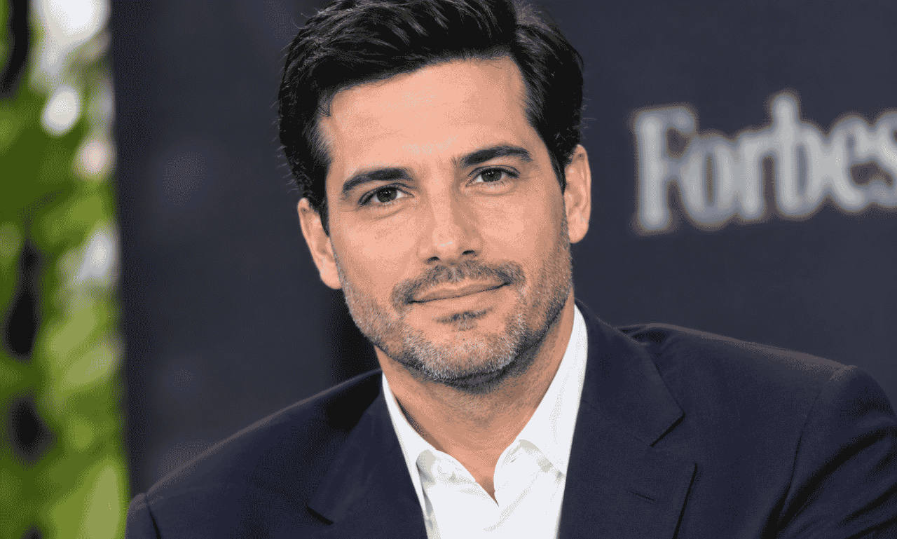 Carlos Scola Pliego Spanish filmmaker and Sade Adu former husband